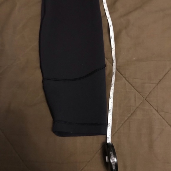 Lululemon In Movement Pant Size 8 - Picture 4 of 5